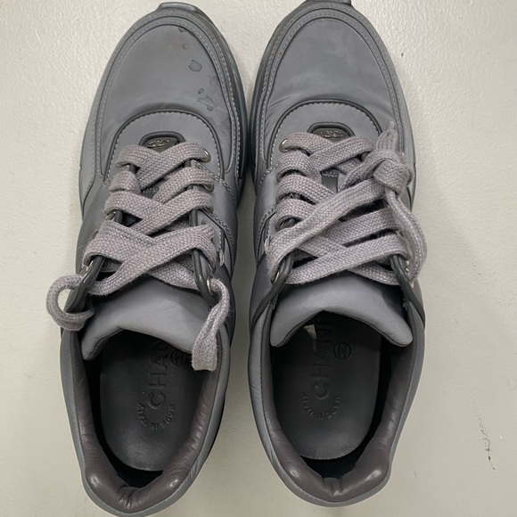 CHANEL Sneakers Size 7 - Picture 6 of 11
